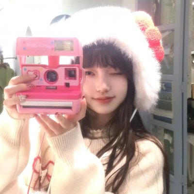 穿着旗袍的女孩